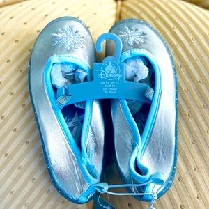 ☀️Disney Store Frozen II Swim/Water Shoes☀️Girl’s Size 13☀️ NWT☀️